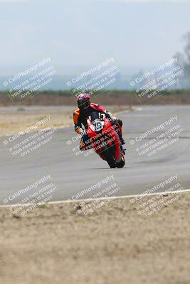 media/Jun-07-2025-TrackDaz (Sat) [[4413525952]]/A Group/2pm (Turn 9)/